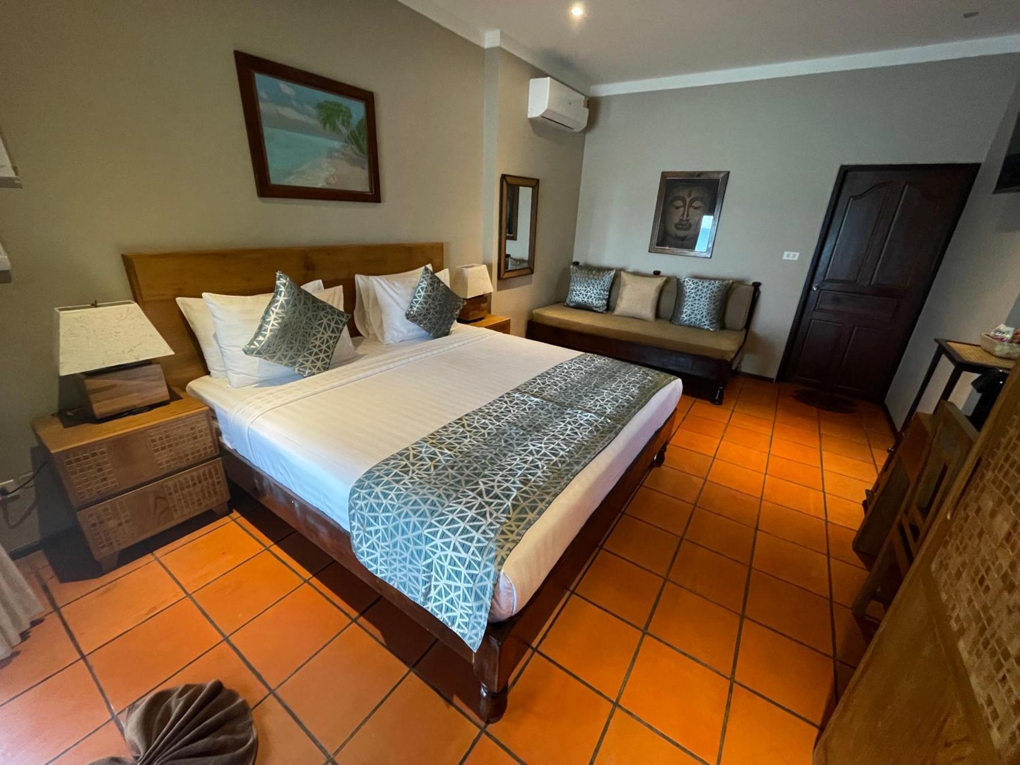 Beyond The Blue Horizon Boutique Bungalows Haad Chao Phao Exterior photo