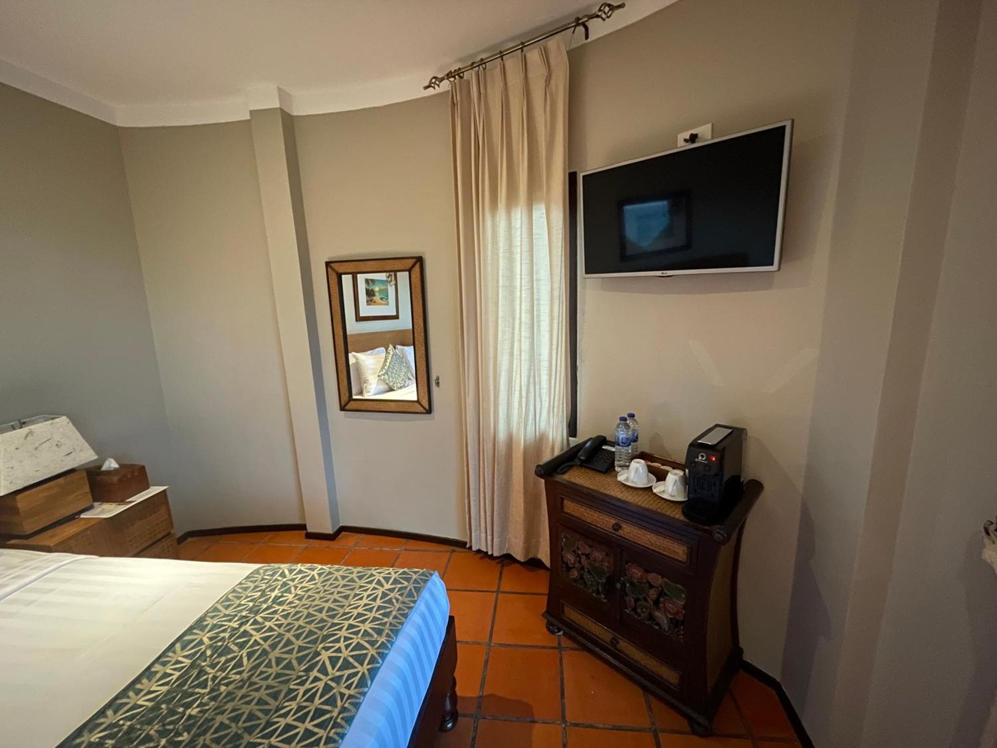 Beyond The Blue Horizon Boutique Bungalows Haad Chao Phao Exterior photo