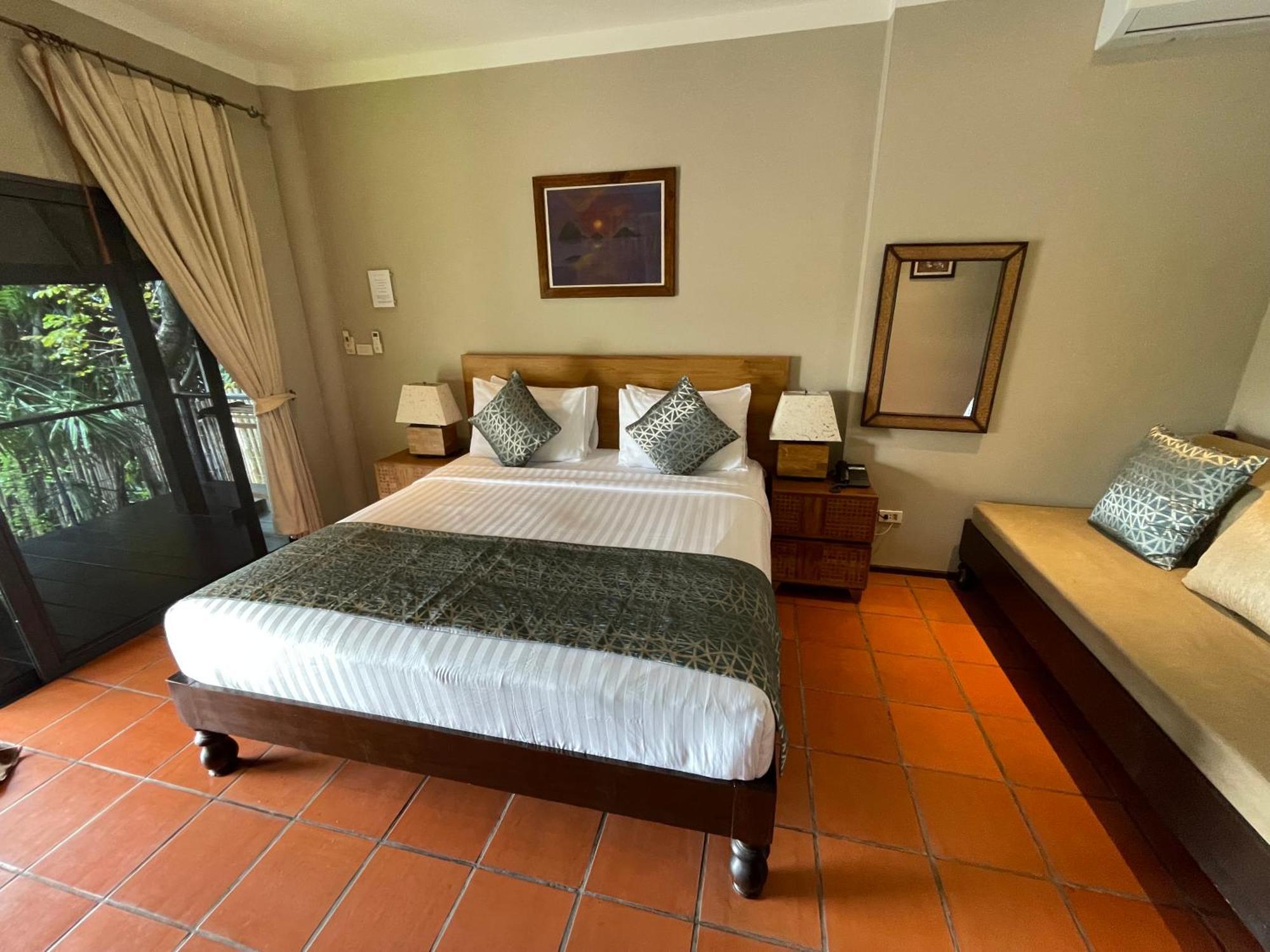 Beyond The Blue Horizon Boutique Bungalows Haad Chao Phao Exterior photo
