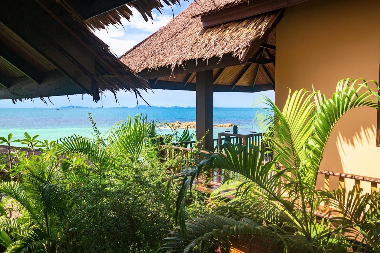 Beyond The Blue Horizon Boutique Bungalows Haad Chao Phao Exterior photo