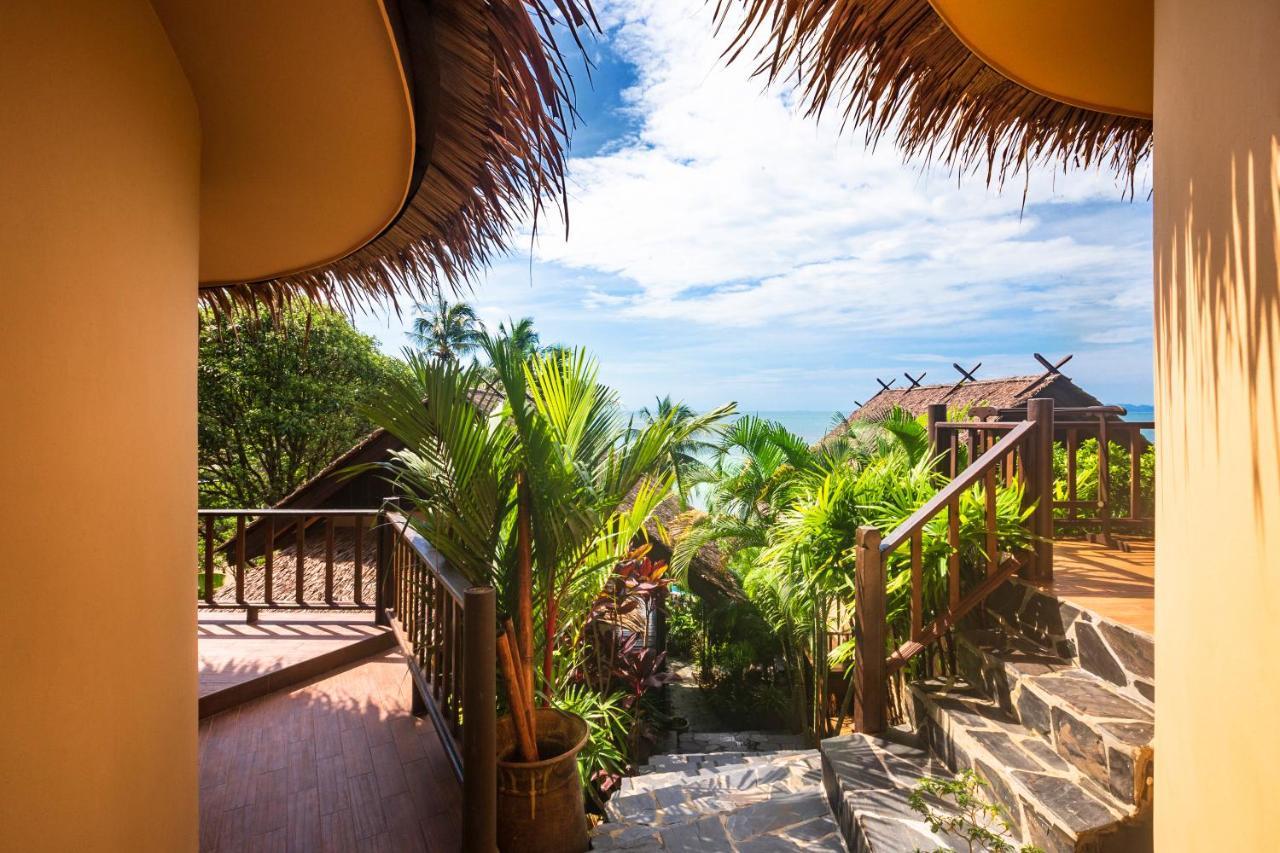 Beyond The Blue Horizon Boutique Bungalows Haad Chao Phao Exterior photo